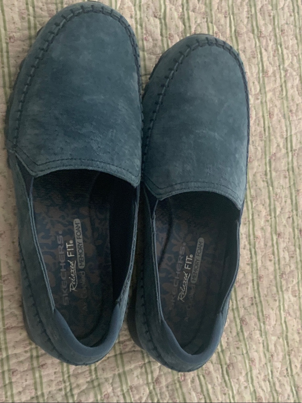 Skechers Women’s Suede slip on